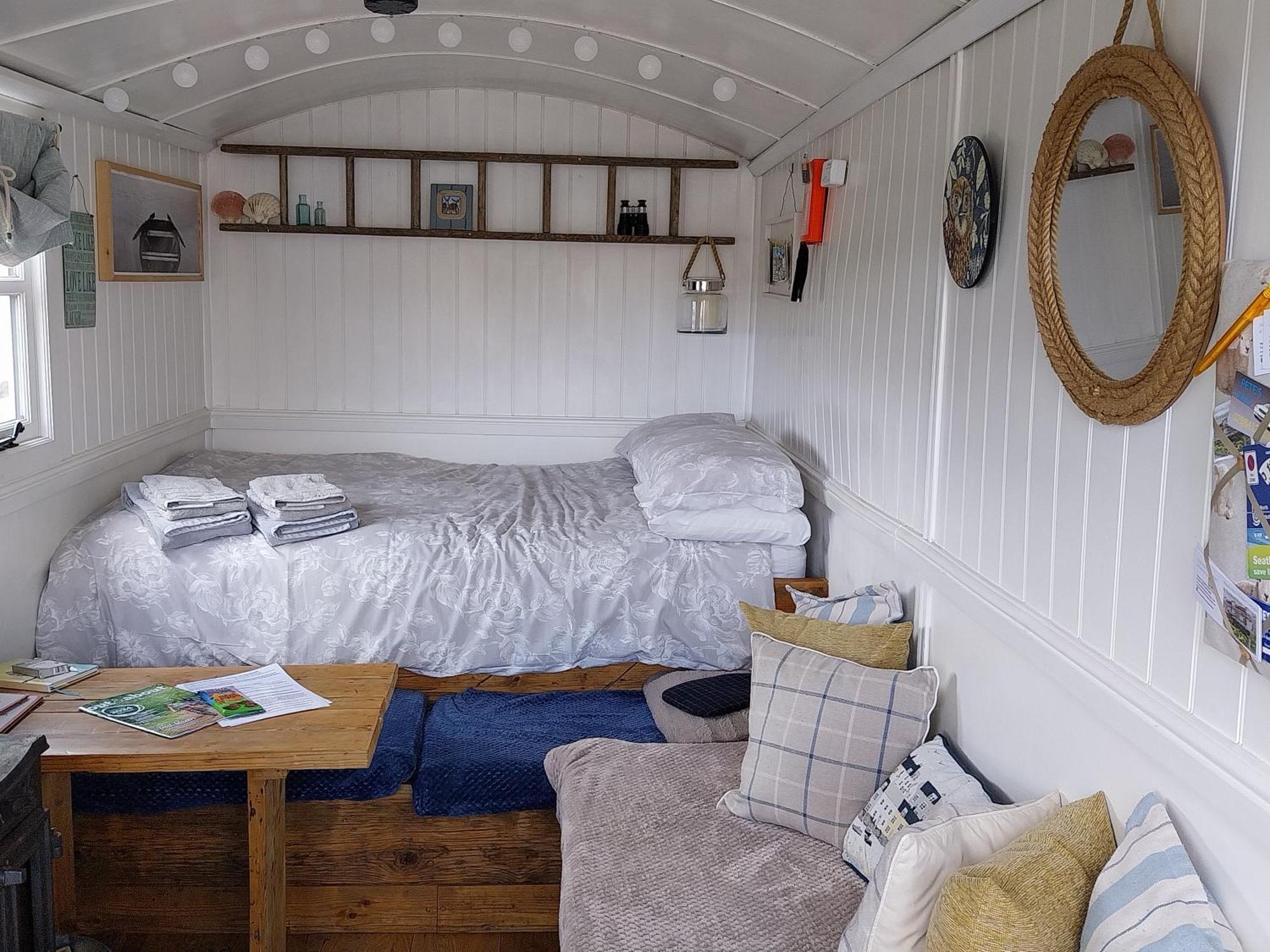 Meadowbeck - Shepherd Huts Fylingdales Exterior photo