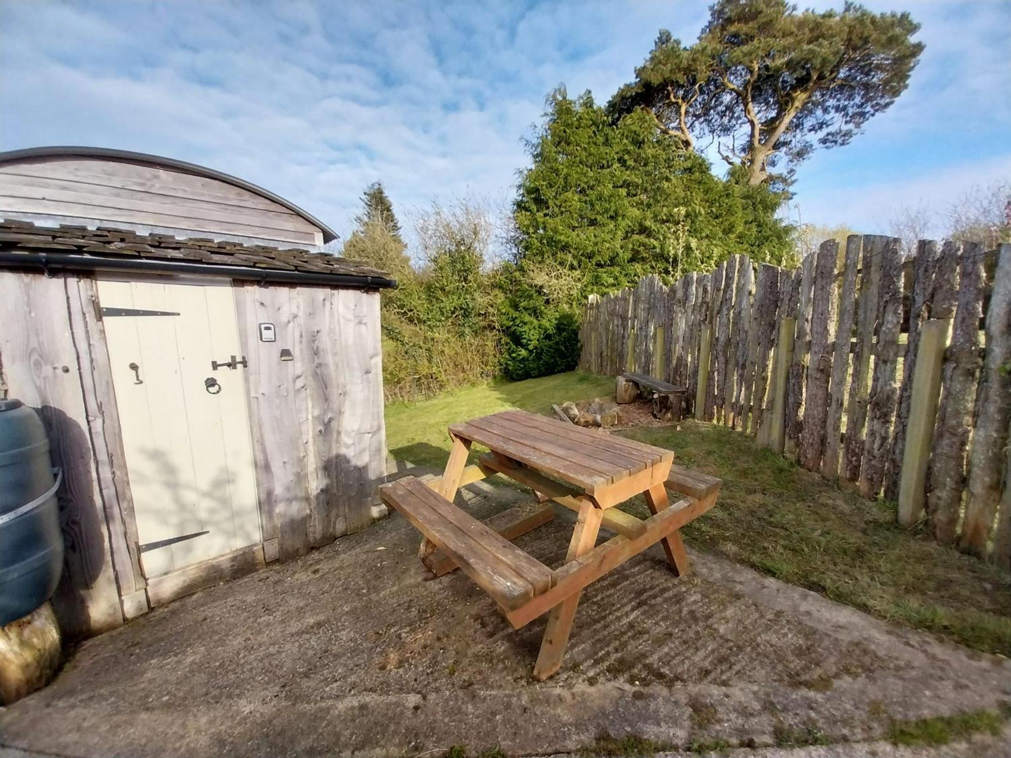 Meadowbeck - Shepherd Huts Fylingdales Exterior photo